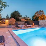 3 Bedroom Cozy In Casa de Férias
