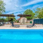 3 Bedroom Cozy In Casa de Férias