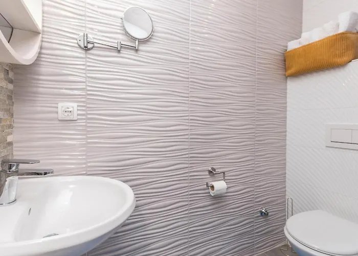 בית נופש 3 Bedroom Cozy In Sukošan
