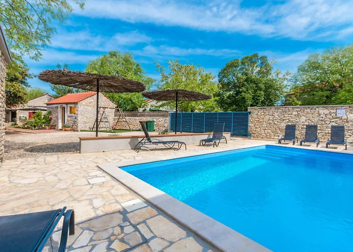 3 Bedroom Cozy In * Sukošan