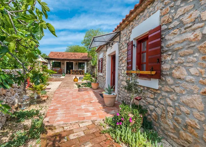 3 Bedroom Cozy In בית נופש *